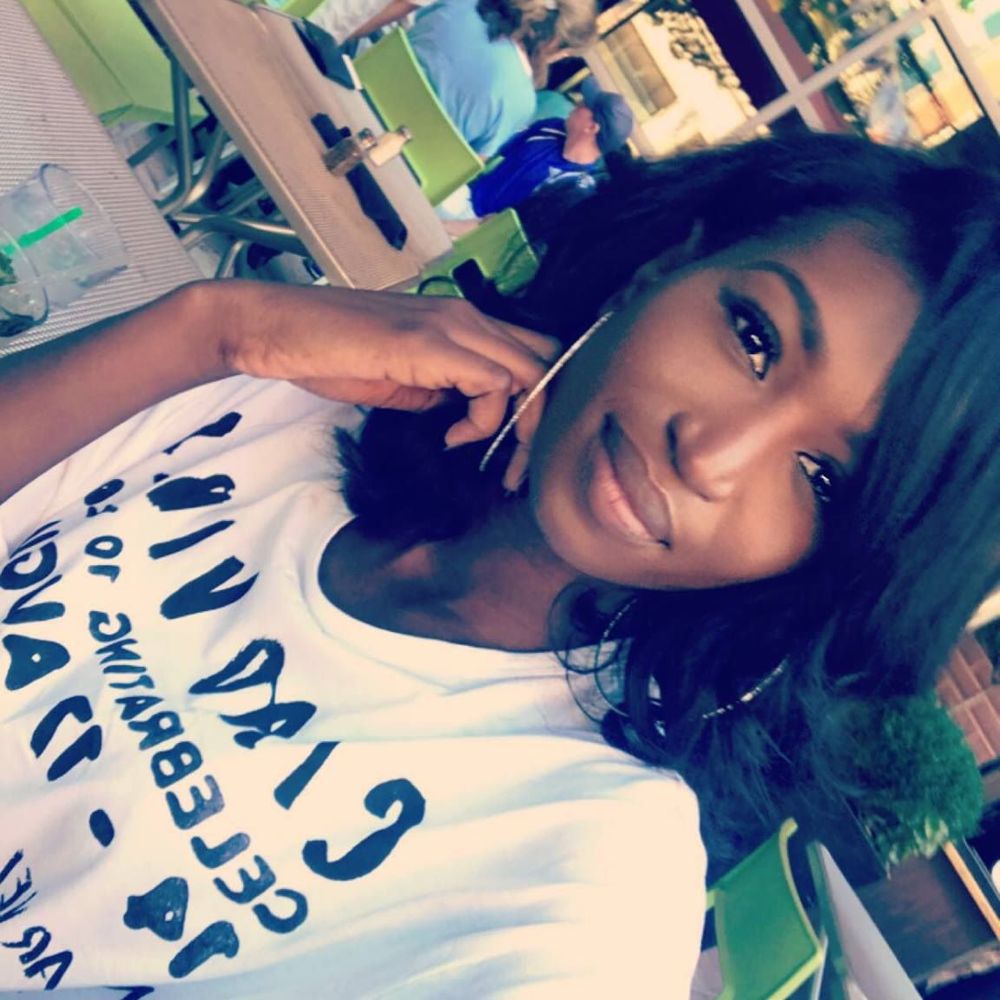 Meet your Posher, Temietan